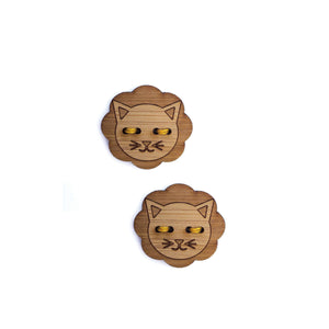 Lion Wood Button Set